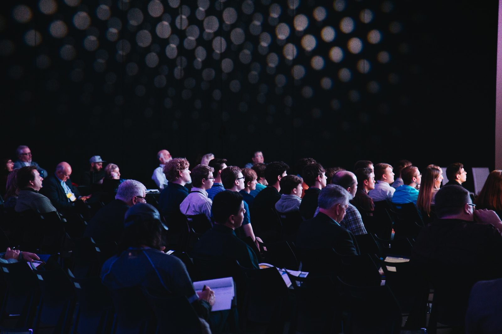 Trade show audience engagement